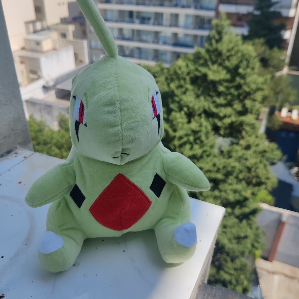 Larvitar peluche sale