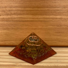 316 - Pirâmide Prosperidade - 4cm