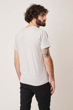 Remera Basic R Gris - comprar online