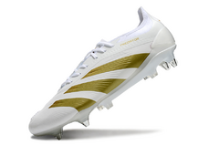 Adidas Predator Elite SG na internet