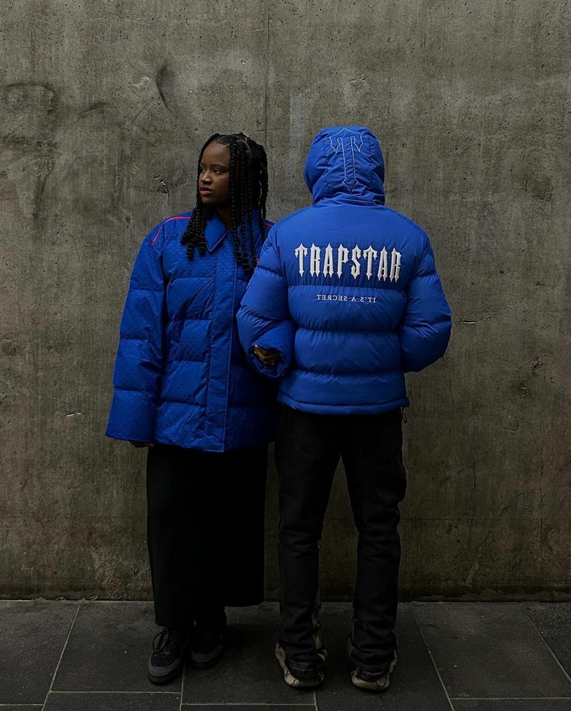 2022 Winter New Trapstar Mens Down Jacket Black Ice Blue Patch