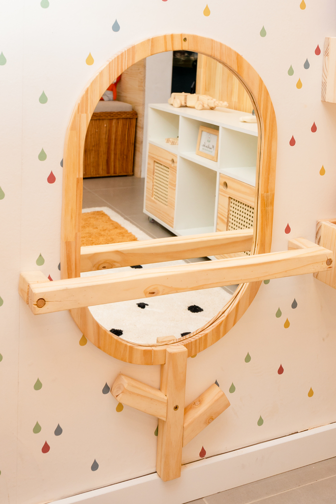 Espelho Montessori Collab com Fabular Arquitetura em pinus