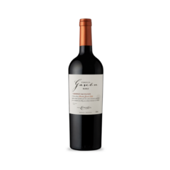 ESCORIHUELA GASCON · FAMILIA GASCON ROBLE · CABERNET SAUVIGNON