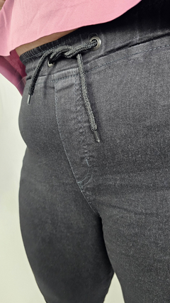 Calça Jeans Feminina Jogger Preta Plus Size - Lojinha da Bis