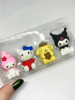 Kit com 4 borrachas personagens Turma da Hello Kitty