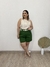 Short textura em linho drapeado com bolsos verde - loja online