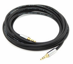 Cable Mini Plug a Mini PLug Cuerpo Reducido Gold 99,99% Libre Oxigeno Modelo M+5621