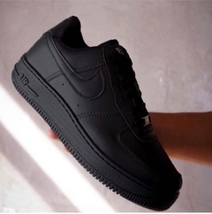 Tênis Nike Air Force 1 - Só 38 na internet