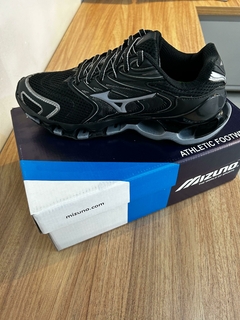 Tênis Mizuno Masculino - Preto/Cinza na internet