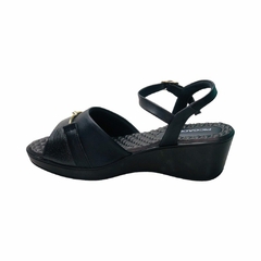 Sandalia Faja Recorte Taco Chino Napa Piccadilly (540343NP) - comprar online