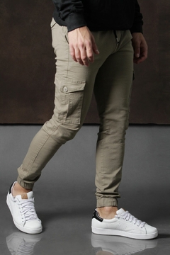 JOGGER GABARDINA CARGO (40353) en internet