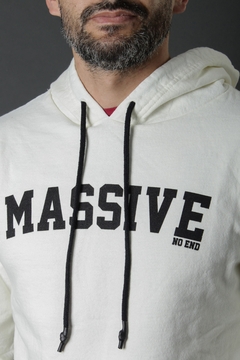 Imagen de BUZO FRISA CANGURO MASSIVE (38072)