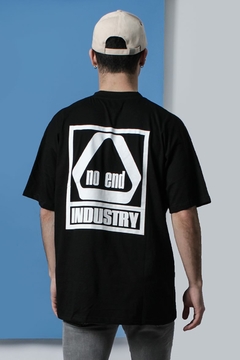 REMERA OVER OVER INDUSTRY (41255) - No End MAYORISTA