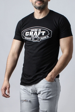 REMERA PRIDE IN CRAFT (39258) en internet