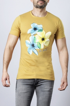 REMERA FLOWERS XRAY (39224) - No End MAYORISTA