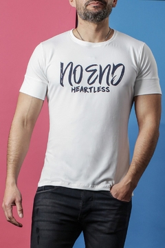 REMERA HEARTLESS (39200)