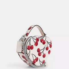 *PREORDEN* Coach Heart Crossbody Bag With Cherry Print en internet