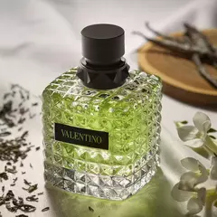 *PREORDEN* Valentino Donna Born in Roma Green Stravaganza Eau de Parfum Travel Spray en internet