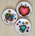 Conjunto de Trio Pratos - Flores & Paz - 23 cm - comprar online