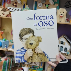 LIBRO CON FORMA DE OSO