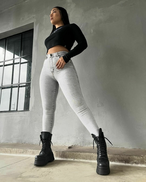 Jeans Las Locas. Clasico Gray. Tiro Alto Elastizado