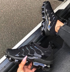 NIKE VAPORMAX PLUS BLACK