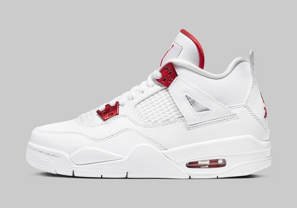 retro 4 metallic red
