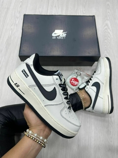 NIKE AIR FORCE SUPREME