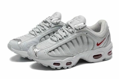 NIKE AIR MAX TAILWIND