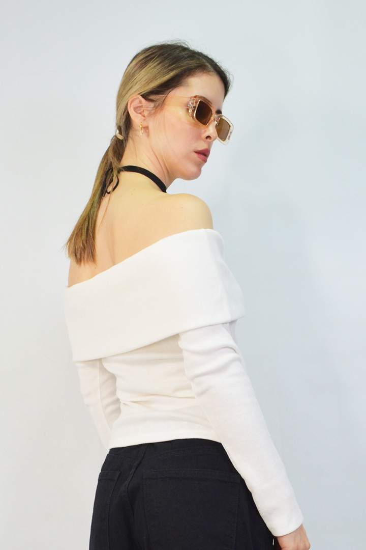 Remera Mujer Cuello Bote