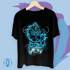 Remera negra silueta gyarados