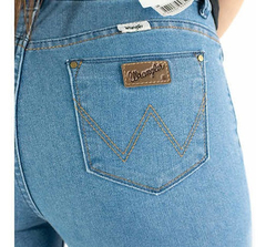 Calça Wrangler Feminina Jeans Com Lycra Cós Alto Wf2012 na internet