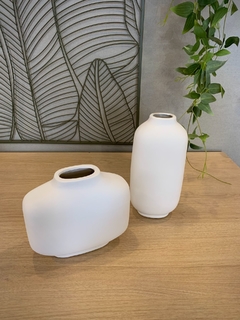Vaso Branco Natural em Cerâmica - comprar online
