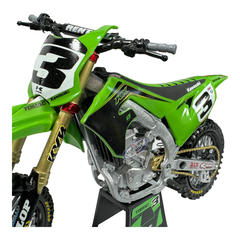 Moto a Escala KX 450 - Modelo del Corredor Eli Tomac 1:12 de Colección - New Ray Toys - comprar online