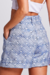 Shorts Jacquard Azul na internet