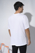 REMERA OVER POINT OF VIEW [ BLANCO ] en internet
