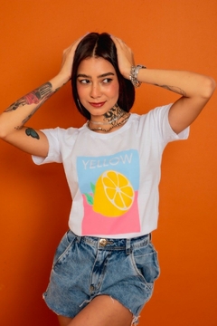 T-Shirt Yellow Lemon Branca