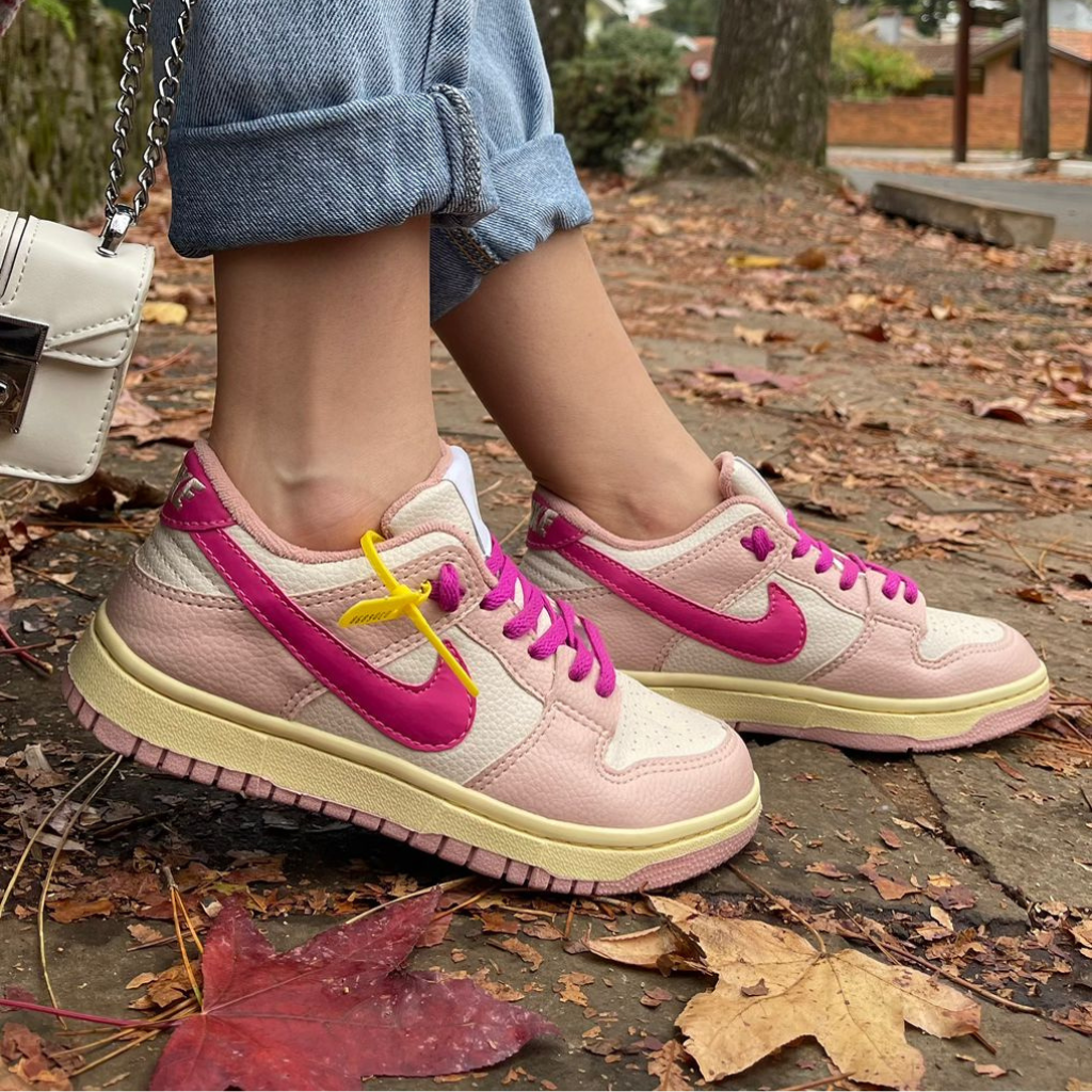 Tenis com sale dois cadarços