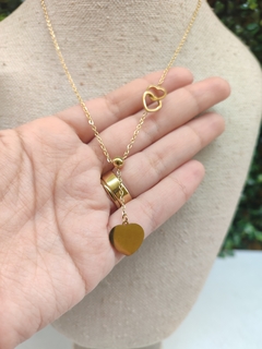 colar corações Gravatinha inspiração em aço inoxidável dourado - comprar online