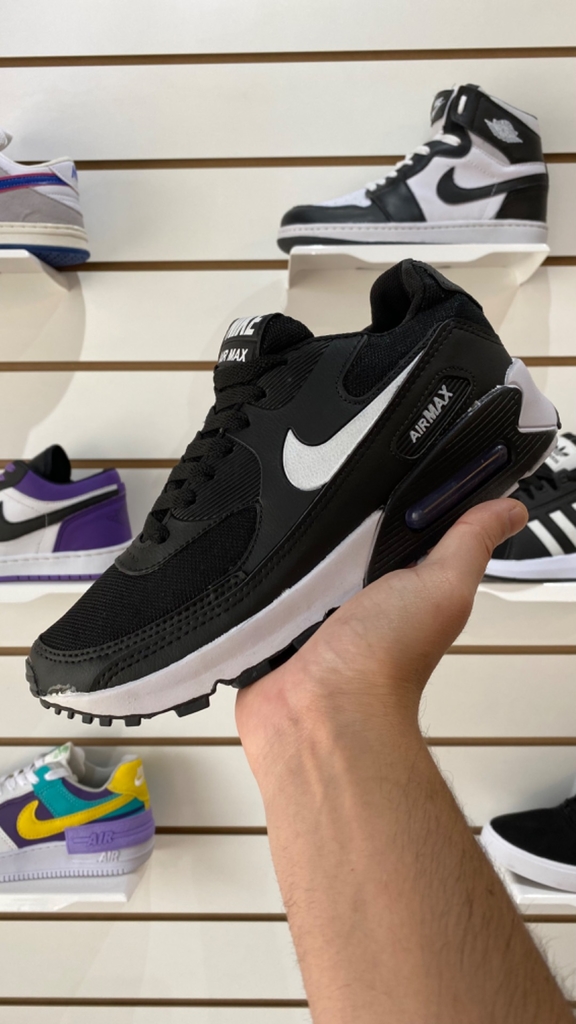 AIR MAX NEGRAS Y BLANCAS - Comprar en TandilShoes