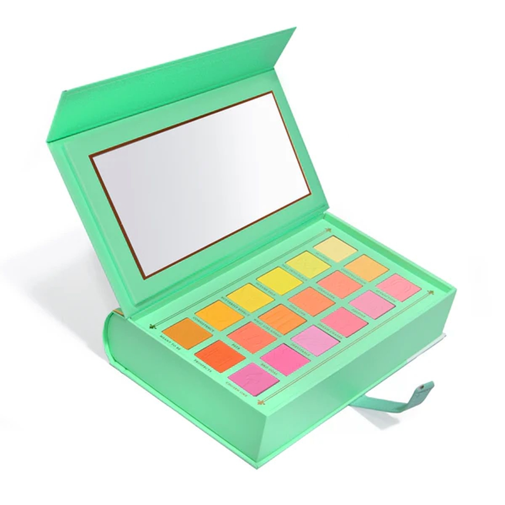 BARBIE MAKE UP, LINDO LAPTOP COM MAIS DE 50 SOMBRAS E GLOSS