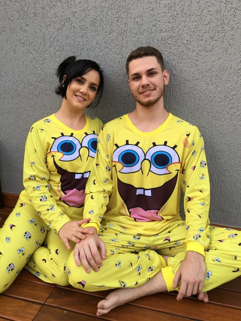 Kit 2 Pijamas Casal Dia Dos Namorados Longo Bob Esponja