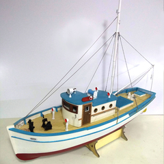Pesqueiro Naxos 77 x 24 x 55 cm kit para montar (R/C)