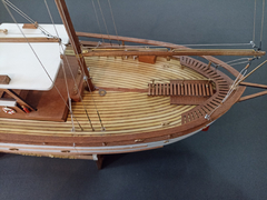 Yacht Bruma 1:43 KIT para montar - nauticurso