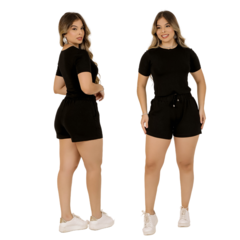 Imagem do Conjunto Feminino Soltinho De Short E Blusa Cropped Verão