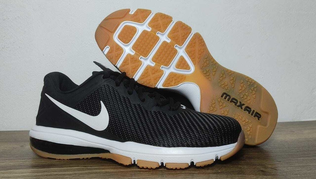 Nike training air max full ride hot sale