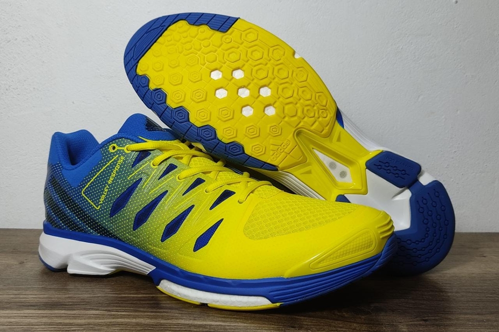 Buty adidas volley response boost 2025