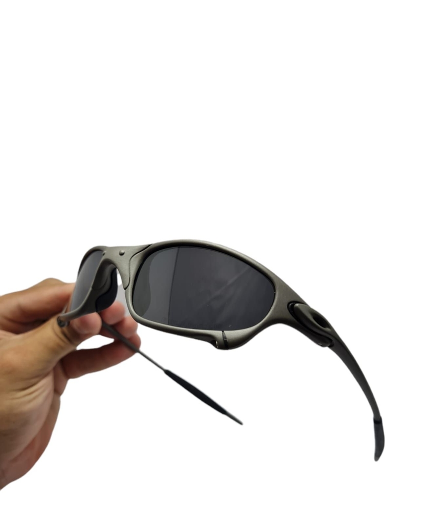 Óculos De Sol Juliet Xmetal Lente Black - Kit Preto em Promoção na  Americanas