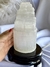 Luminária de Selenita com Base em Madeira - comprar online