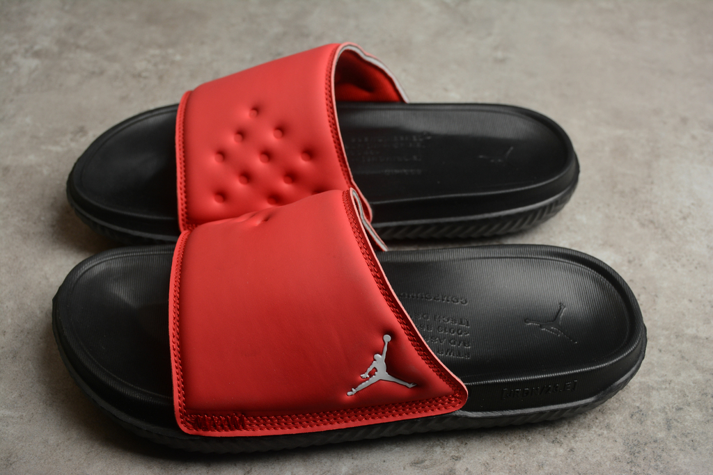 Chinelo jordan cheap preto